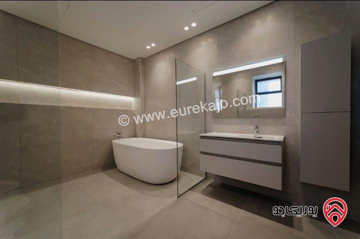 فلل متلاصقة عدد 2 مكونة من طابقين وروف دوبلكس مساحة الأرض لكل فيلا 500م للبيع في عمان - عبدون       	 