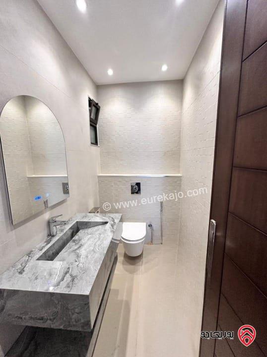 شقة سوبر ديلوكس طابق ثاني مساحة 236م للبيع في عمان – أم أذينة الغربي