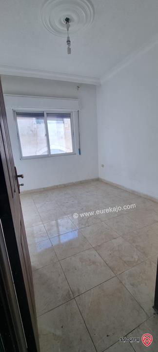 شقة مميزة مساحة 115م طابق ثالث للبيع في عمان - ام نوارة ضاحية الفاروق بالقرب من دوار البنزين من المالك مباشرة 