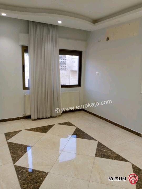 شقة سكنية مساحة 150م طابق ثاني للبيع في عمان - منطقة الجبيهة حي الريان 