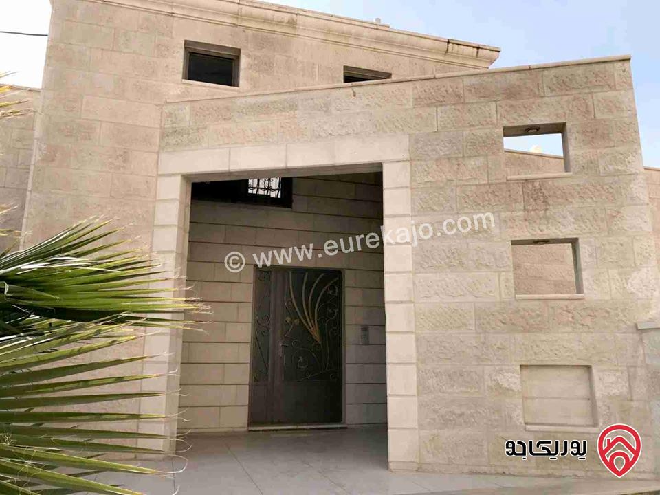 فيلا مساحة 330م على أرض 808م للبيع في عمان - مرج الحمام