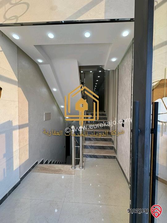 شقة جديدة لم تسكن مساحة 130م طابق اول للايجار في عمان - الجبيهة 