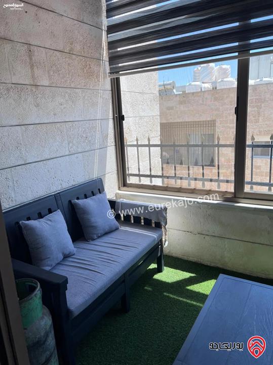 شقة فاخرة طابق ثالث مساحة 190م للبيع في عمان - خلدا