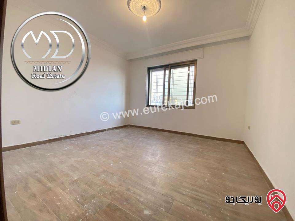 شقق طابقية فارغة للايجار في عمان - خلدا مساحات 300م 4 نوم تشطيبات ديكورات فاخرة اطلالة رائعة