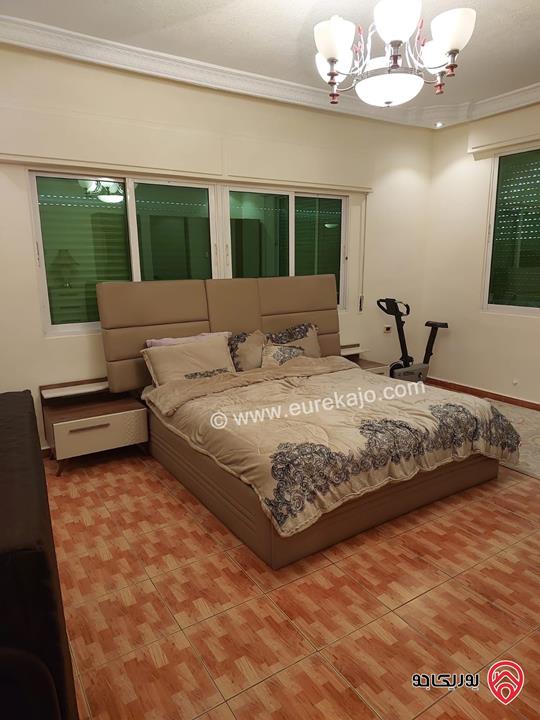 فيلا مساحة 500م على أرض 3 دونم و 750م للبيع في جرش 