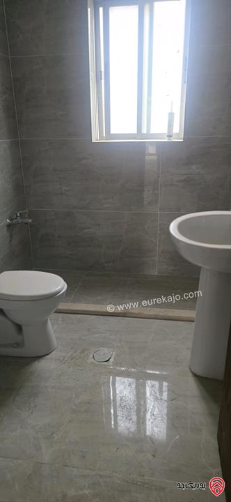 شقة طابق ثالث مساحة 127م للبيع في عمان - السابع