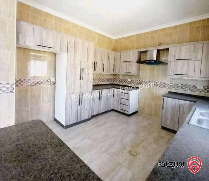 شقة فارغة طابق ثالث مساحة 170م  للايجار في عمان - الكرسي