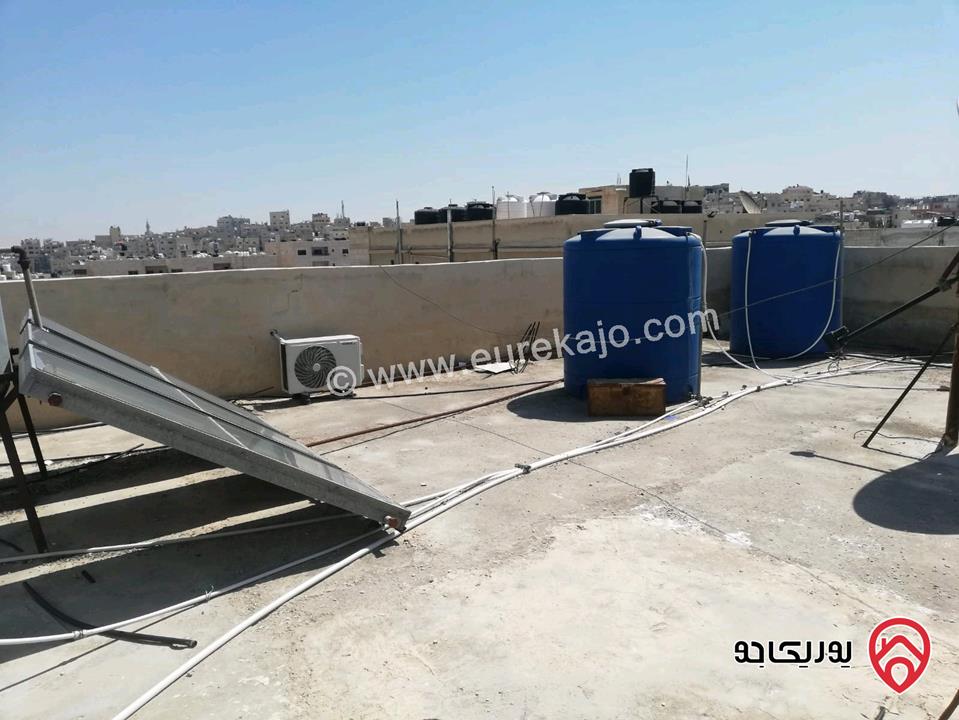 شقة طابقية مساحة 140م طابق ثالث للبيع في الزرقاء  الجديدة بالقرب من السيفوي ش 36 وخلف البنوك 
