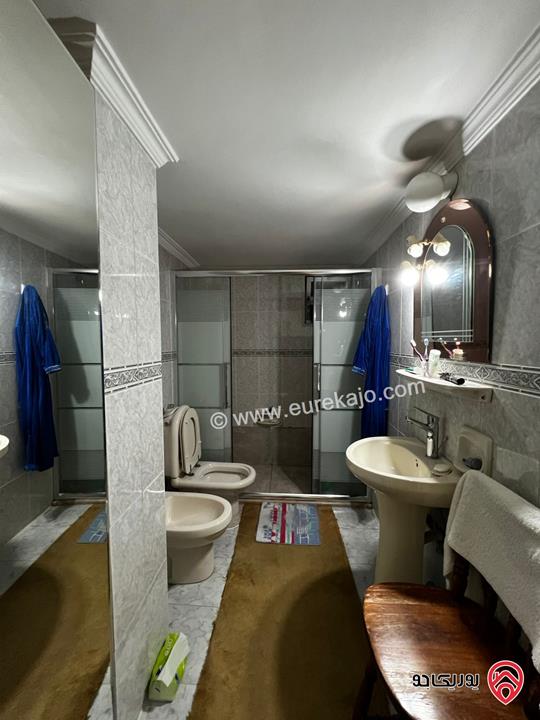  شقة مميزة طابق أول مساحة 189م للبيع في عمان - أم السماق