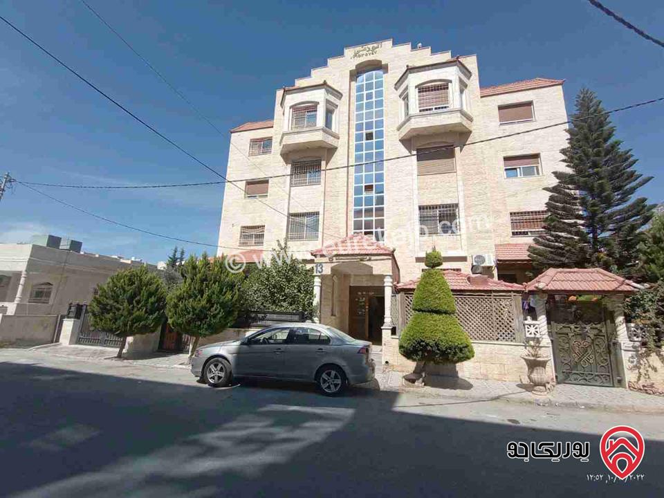 شقة طابق ثالث مساحة 145م للبيع في اربد 