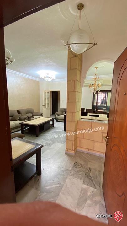 شقة أرضية مساحة 200م داخلي و 100م خارجي للايجار في عمان - ام السماق 