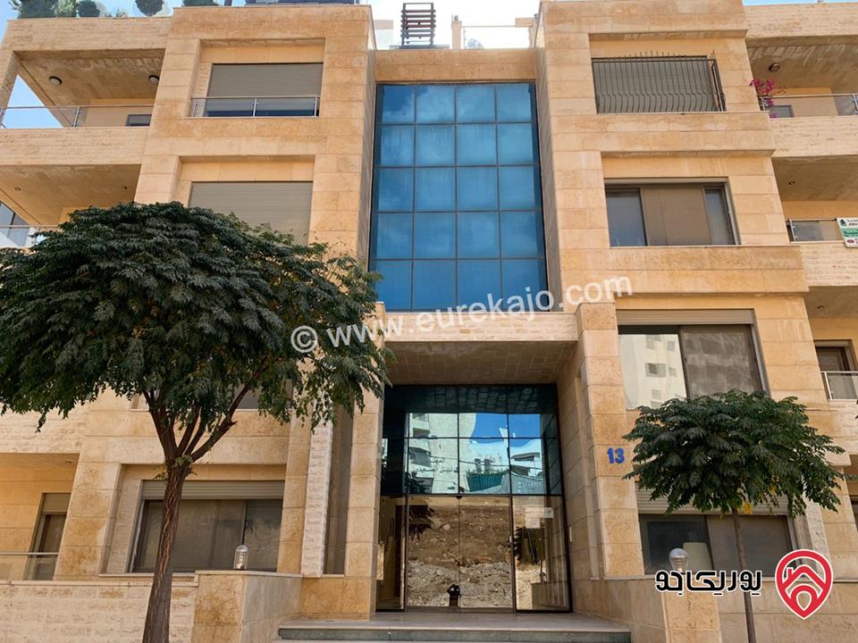 شقة تسوية طابقية مساحة 270م داخلي و 50م خارجي للإيجار في عمان - دير غبار