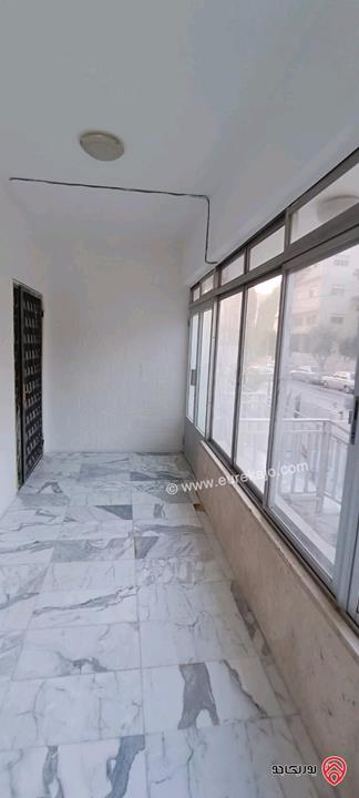شقة أرضية  مساحة 140متر للايجار في عمان - جبل الحسين من المالك مباشرة 