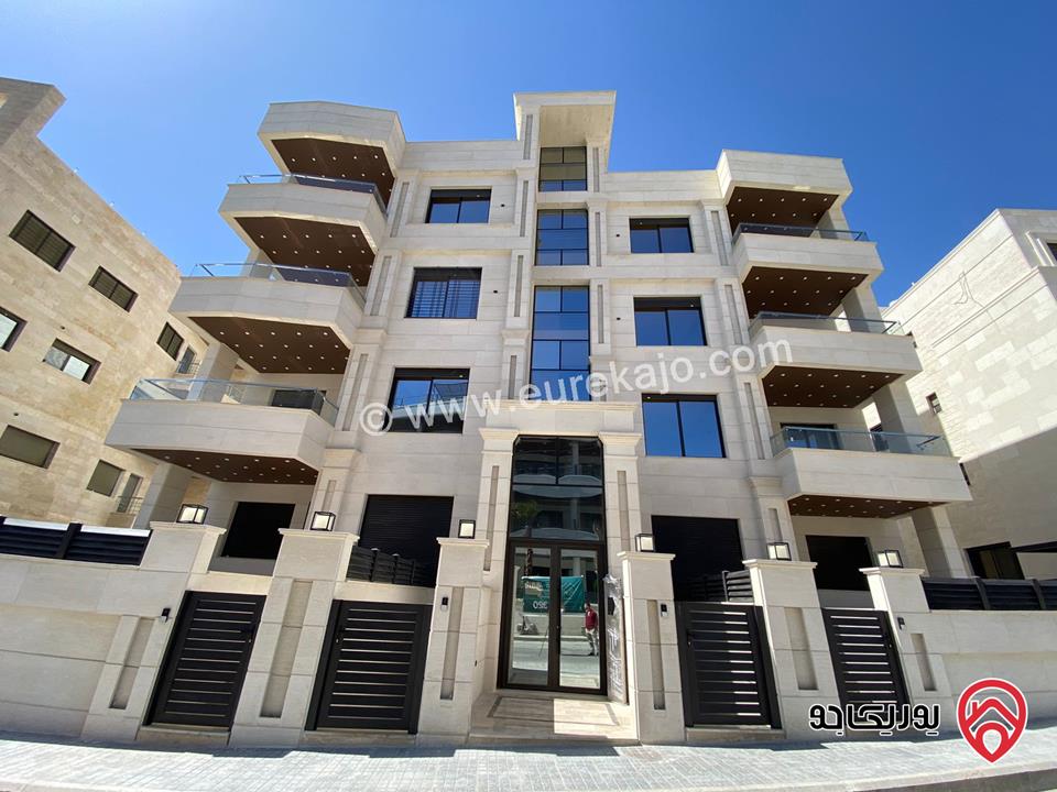 شقة سوبر ديلوكس طابق أول 185م للبيع في عمان - طريق المطار