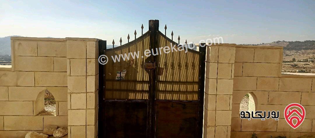منزل مستقل مساحة 280م على أرض 720م للبيع في عمان - عين الباشا موبص