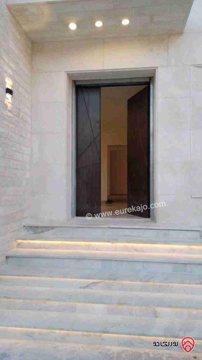 فيلا مساحة 449م على أرض 853م للبيع في عمان - ناعور