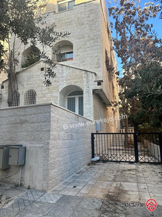 شقة طابق ارضي مساحة 143م، مجددة بالكامل للبيع في عمان - ضاحية الرشيد