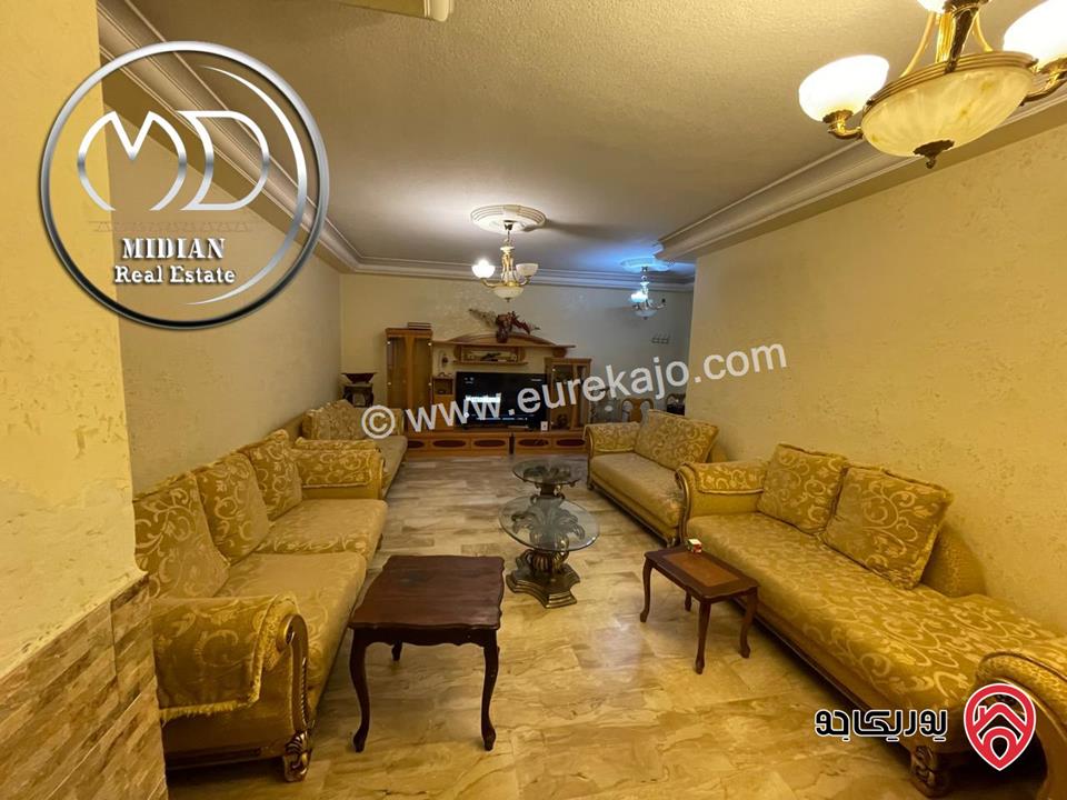 شقة شبه ارضي للبيع في عمان - ضاحية الرشيد مساحة 175م مع ترس 60م تشطيبات سوبر ديلوكس بسعر مميز