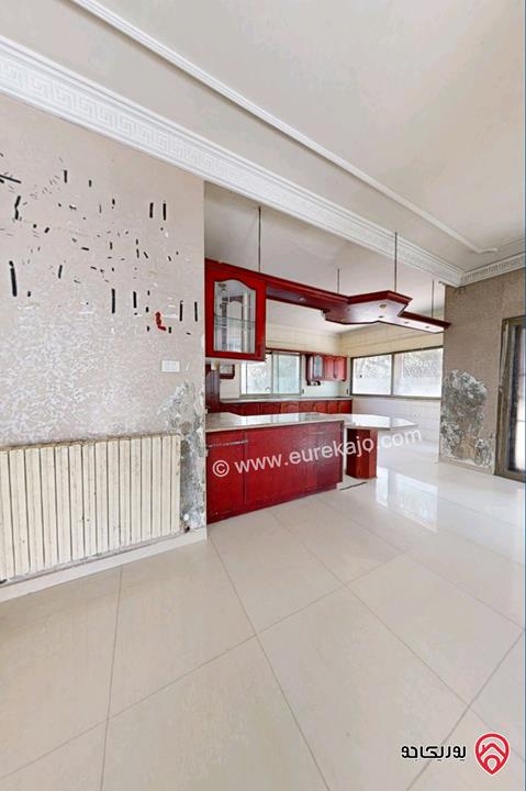 بيت مستقل مساحة 535م على أرض 340م للبيع في اربد قرب قصر العدل 