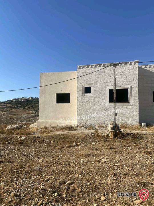 بيت مساحة 185م مع قطعة ارض مساحة 1 دونم للبيع في اربد - جحفية