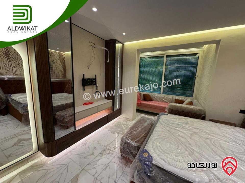 عماره سكنية للبيع في عمان - الشميساني مجددة بالكامل تتكون من 5 شقق طابقيه مساحة الشقة 250م ومساحة الارض 677م بسعر مغري