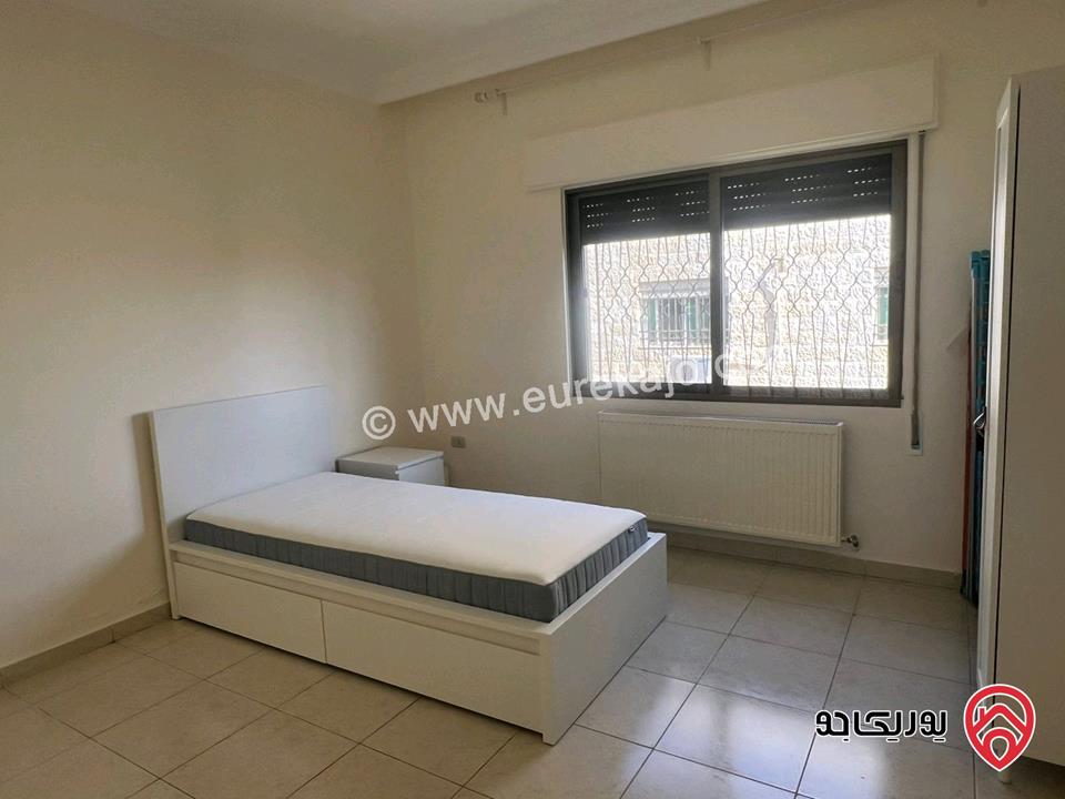 شقة طابق ثاني مساحة 160م للبيع في عمان - خلدا