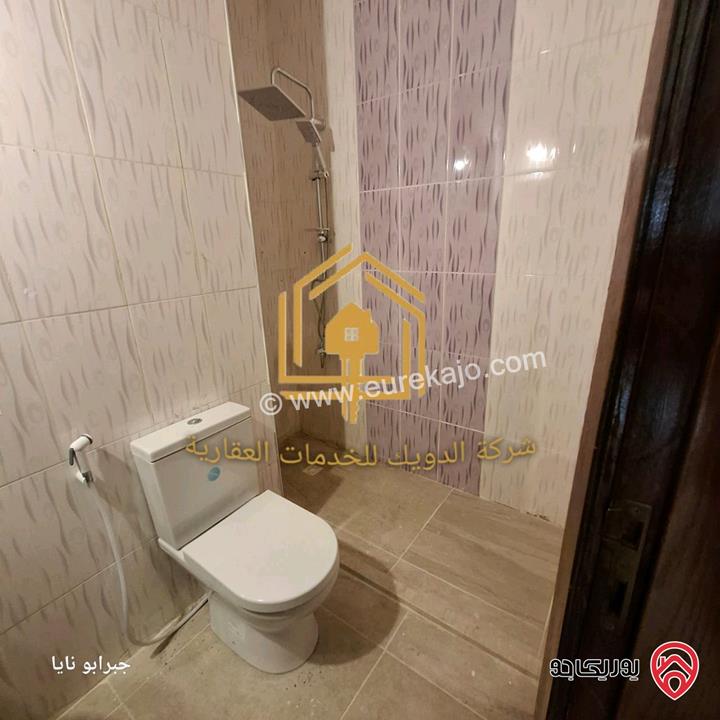 شقة فارغة طابق ارضي مع ترس مساحة 130م للإيجار في عمان - تلاع العلي 