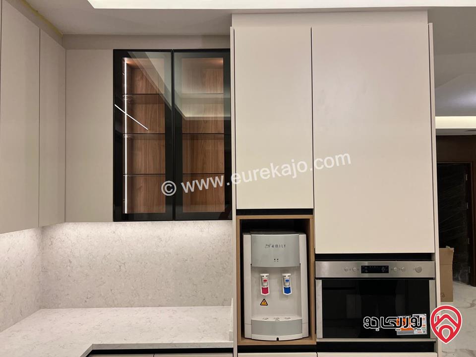 شقة مساحة 235م طابق ثالث للإيجار في عمان - منطقة الرابع