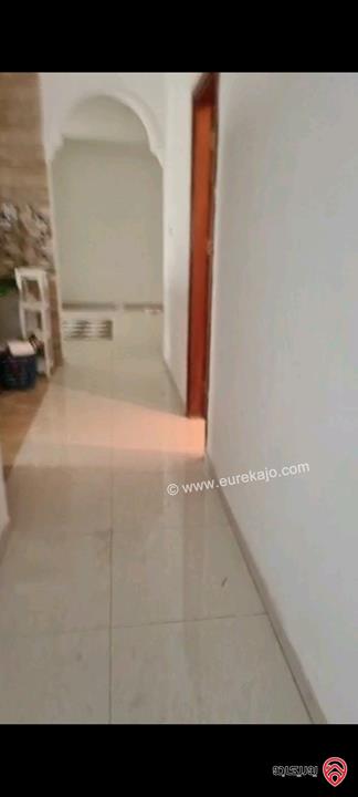 شقة طابق ثاني مساحة 150م للبيع في عمان - الجبيهة