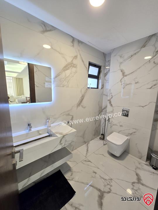 شقة طابق ثالث دوبلكس مساحة 250م مفروشة للإيجار في عمان - عبدون 