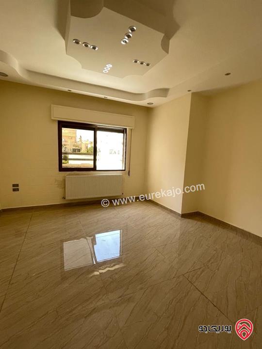 Abdoun (Amman) apartment & Roof by Owner ‎شقه طابقيه مع الرؤف، للبيع مباشره من المالك في عمان - عبدون مساحة 365م ط2