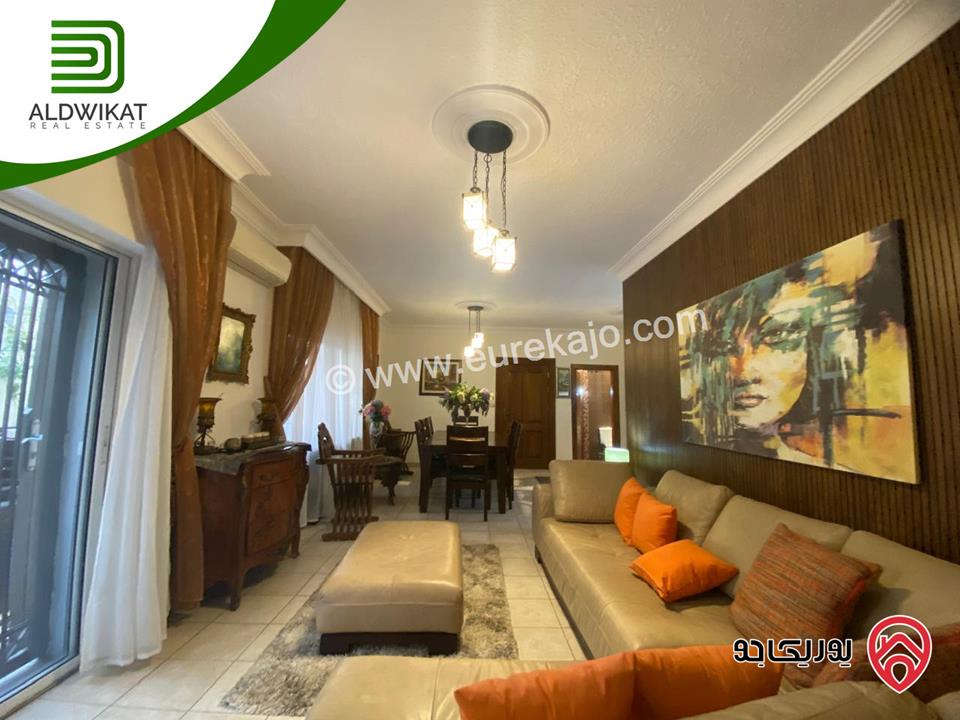 شقة للبيع او للايجار في عمان - الدوار الخامس طابق أرضي مساحة البناء 110م ومساحة الترس 30م