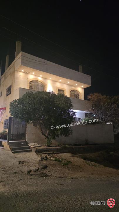 بيت مستقل مساحة 300م على أرض مشتركة للبيع في عمان - صالحية العابد