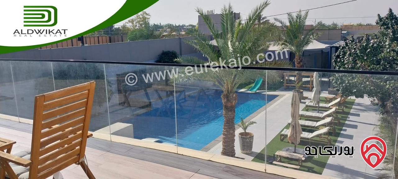 شاليه مساحة البناء 200م ومساحة الارض 660م ومساحة الحديقة 300م للبيع في الغور/منتجع البحيرة البحر الميت 