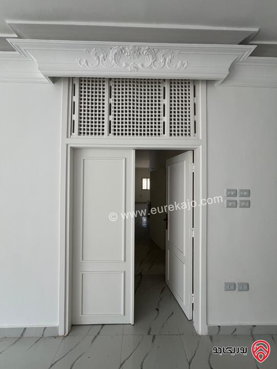 فيلا مساحة الارض 672م مساحة البناء 600م للبيع في عمان - دير غبار حي السهل 