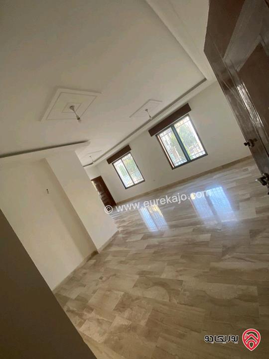 شقة أرضية مساحة 207م للبيع في عمان - حي الصحابة