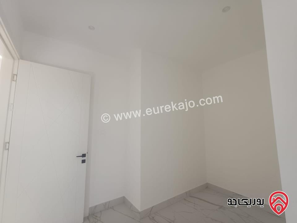 شقة مساحة 255م طابق ثاني للايجار في عمان - أم السماق