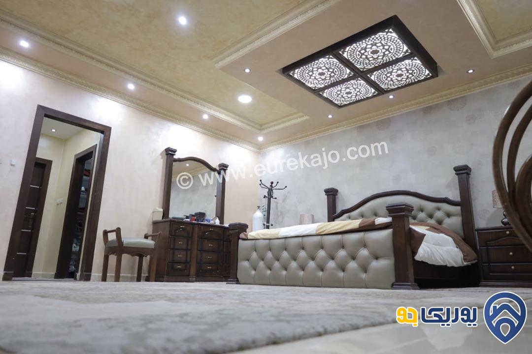 فيلا فاخرة مساحة الأرض 938م ومساحة البناء 1040م للبيع في عمان - ابو نصير  