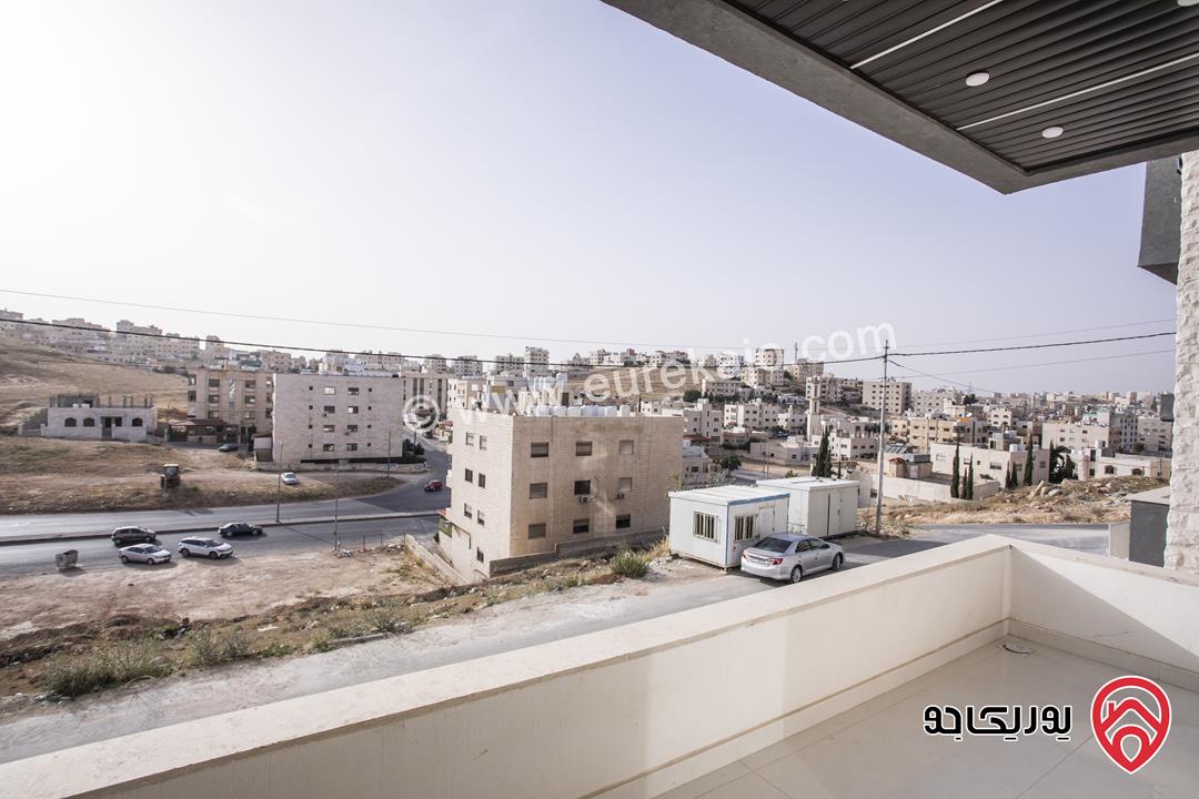 شقة طابق أرضي مساحة 120م للبيع في عمان - ابو علندا