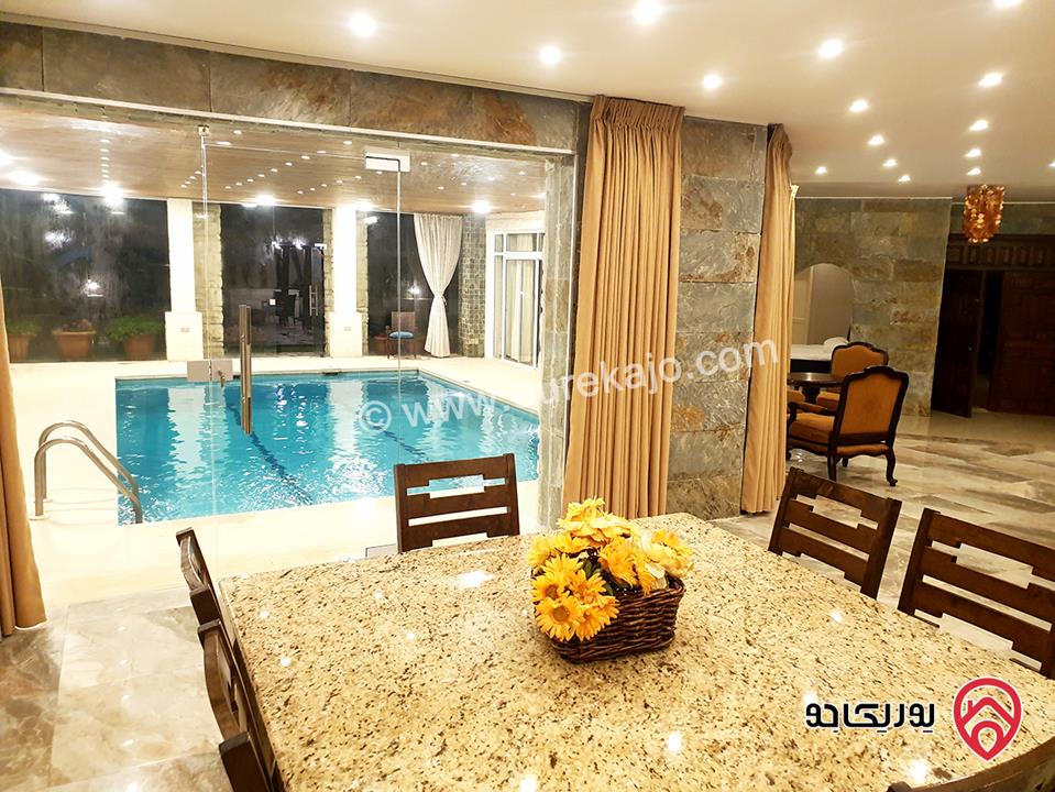 شقة طابقية فخمة مساحة 420م داخلي و 300م خارجي مع مسبح للايجار المفروش في عمان - أم السماق