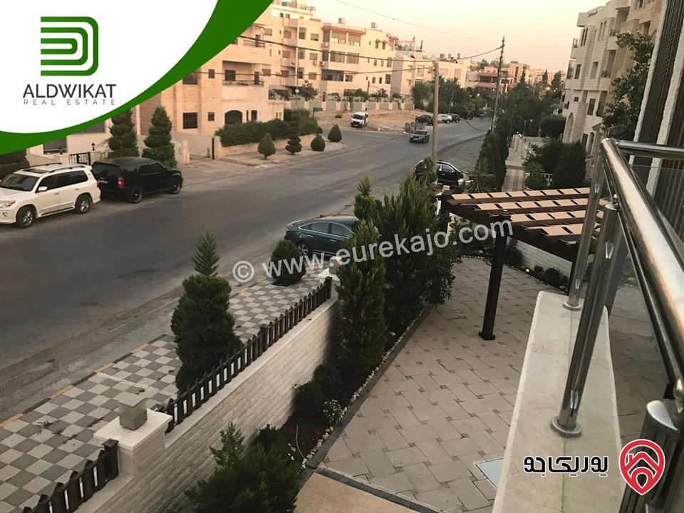 فيلا مساحة البناء 280م ومساحة الارض 400م ومساحة الحديقة 200م للبيع في عمان - الصويفية