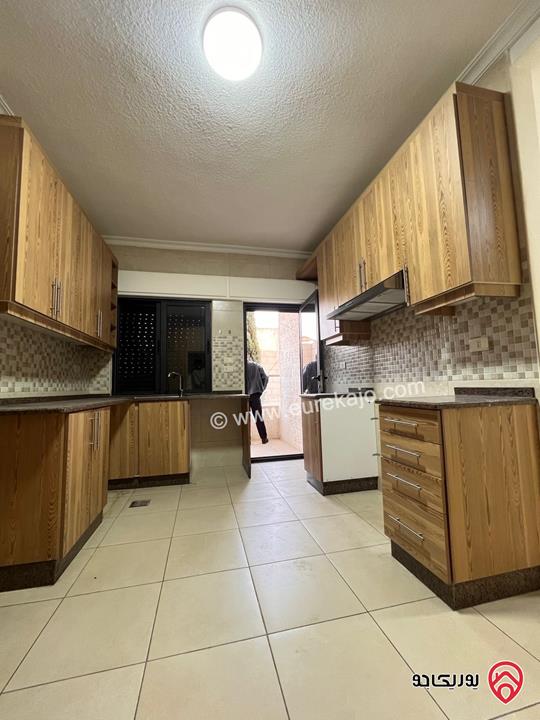 شقة طابق اول مساحة 150م للايجار في عمان - ام السماق شارع مكة 