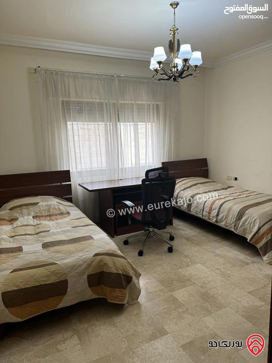 شقة مفروشة طابق ثالث مساحة 375م للايجار في عمان - الرابية