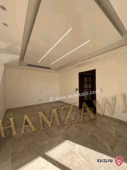 شقة سوبر ديلوكس طابق ثاني مساحة 310م للايجار في عمان - ام اذينة