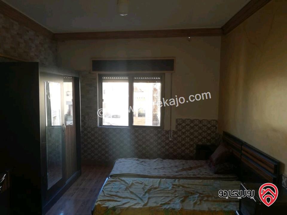 عمارة على أرض 320م للبيع في الزرقاء - ضاحية الأميرة هيا