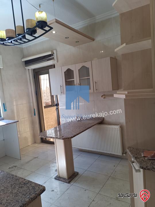 شقة مميزة للبيع في عمان - أم السماق مقابل روان كيك طابق ثالث 120م تشطيب سوبر ديلوكس بسعر مغري