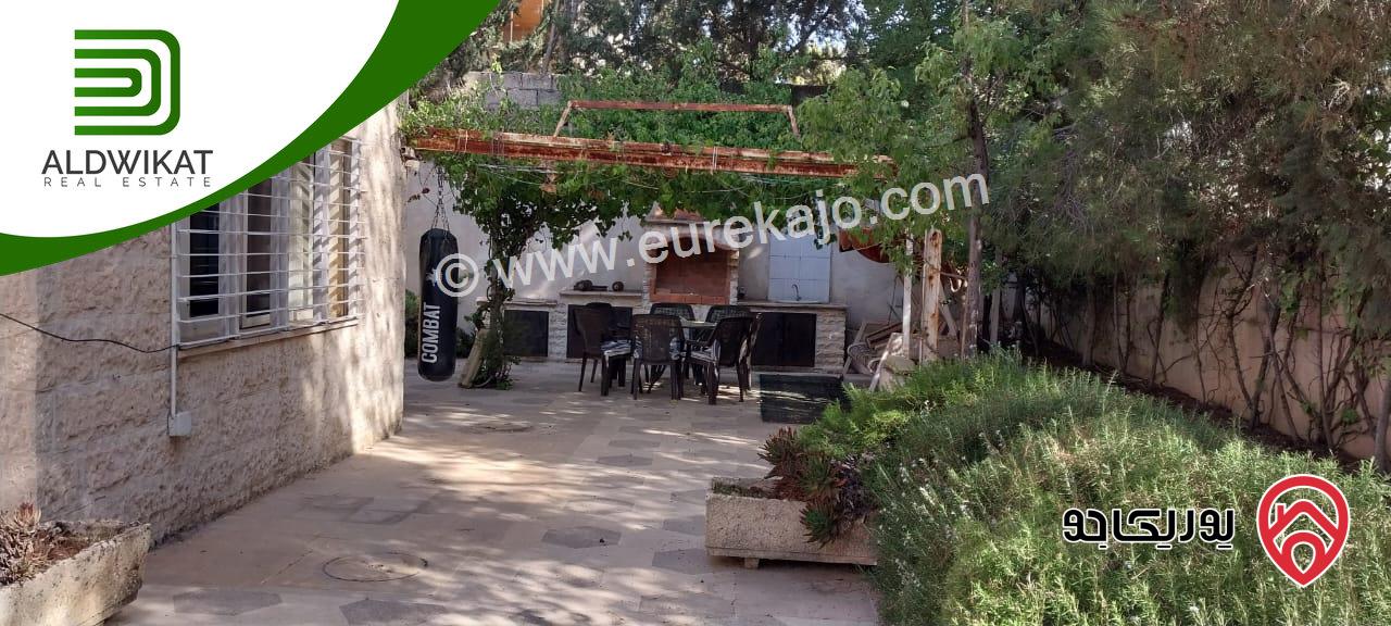 فيلا مستقلة للبيع في عمان - دابوق مساحة البناء 900م ، الارض 1580م ،الحديقة 800م والترس 400م