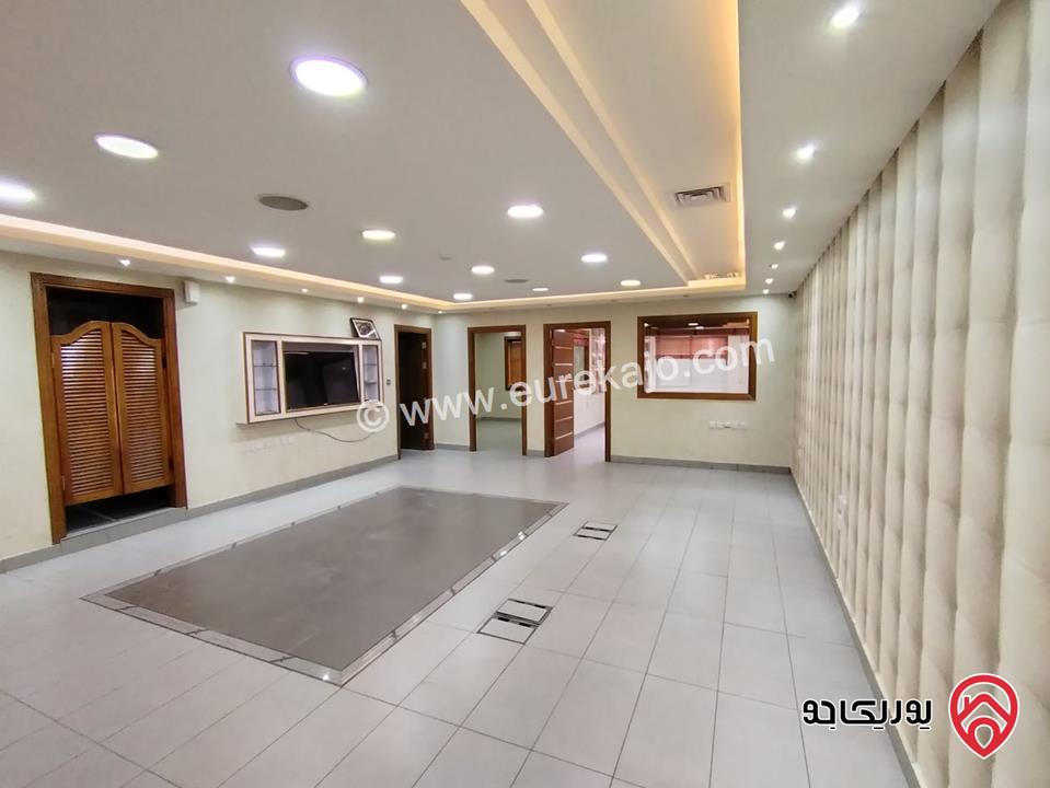 مكتب تجاري مميز مساحة 95م للبيع في عمان - شارع مكة