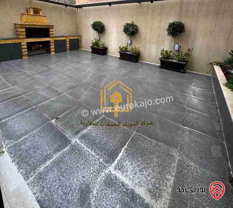 شقة جديدة لم تسكن مساحة 230م داخلي و 250م خارجي للايجار في عمان - الجبيهة 