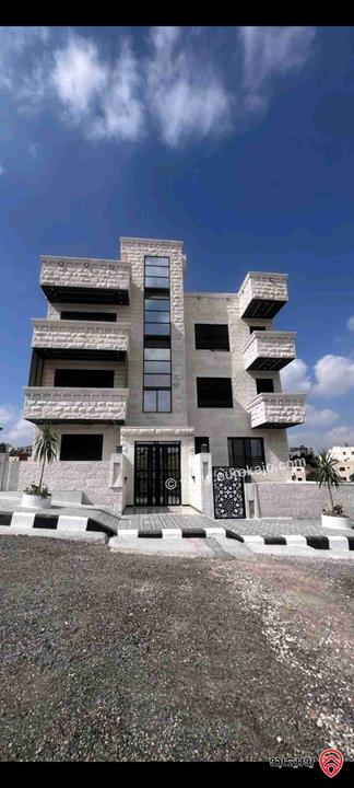 شقق طابقية مساحات مختلفة من 155م - 235م للبيع في عمان - ام الكندم
